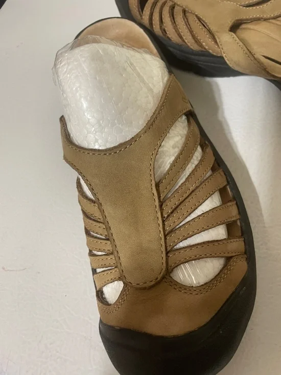 Keen Women’s Brown Slide In Mules. Good Condition. Size 6. - Picture 7 of 10